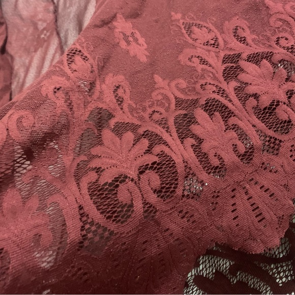 Lace Coverup! - Picture 3 of 7